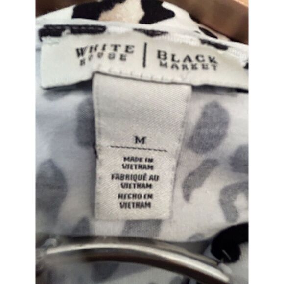 WHITE HOUSE BLACK MARKET Size M Animal Print Stretch Ruched Sleeves Top - Picture 3 of 5